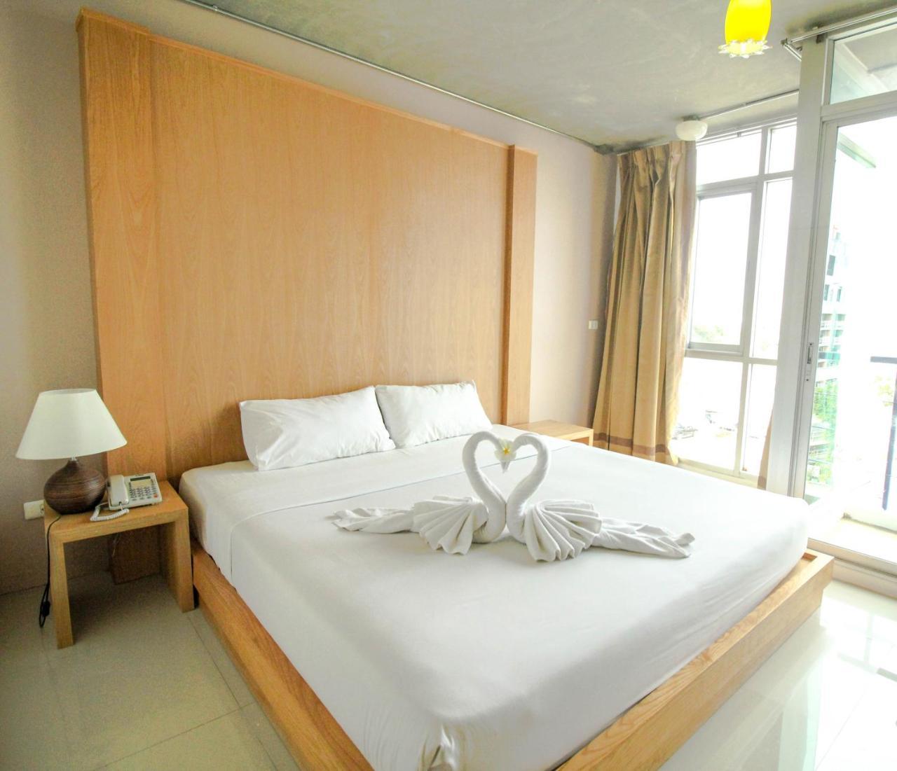 Bansabai Sabaidee Service Apartment Банкок Екстериор снимка